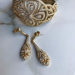 Gold cuff and earring set